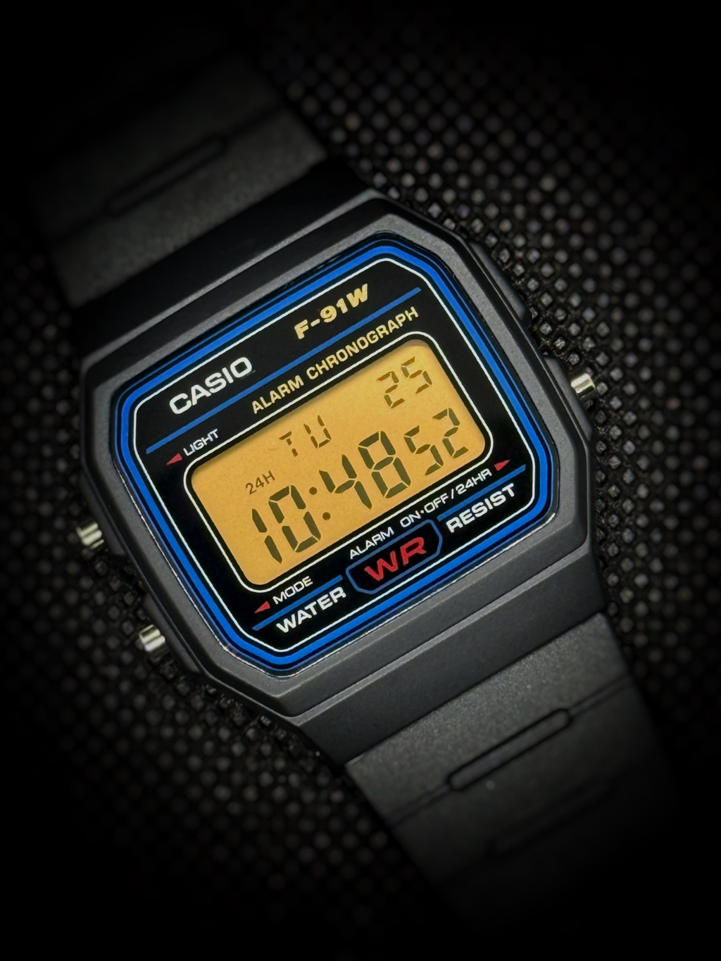 Cult Classic - Amber Archive